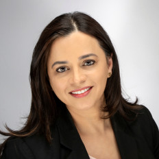 Savneet Brar, MHA - DIRECTOR FINANCIERO