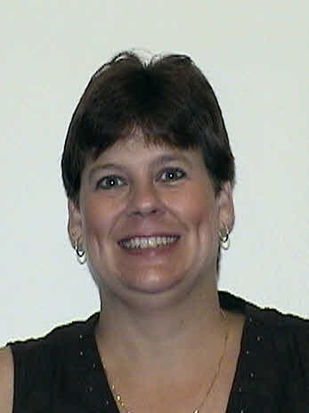 Tina Hamm - Asistente Administrativa del Supervisor de Laboratorio