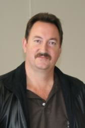 Nathan Shelton - Director de Servicios Ambientales