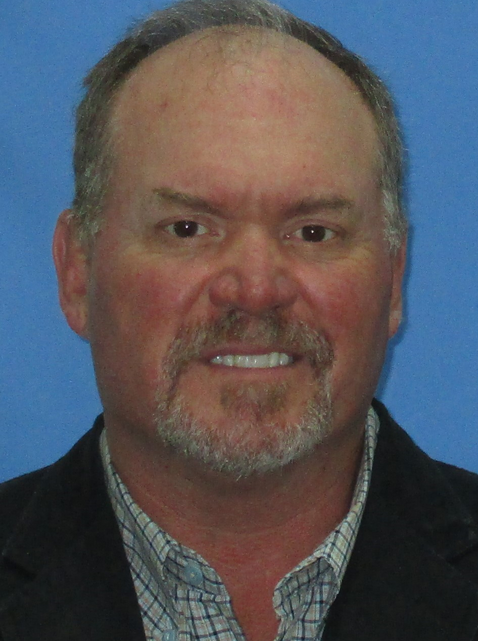 Kirk Beauchamp - Jefe de Seguridad Pública