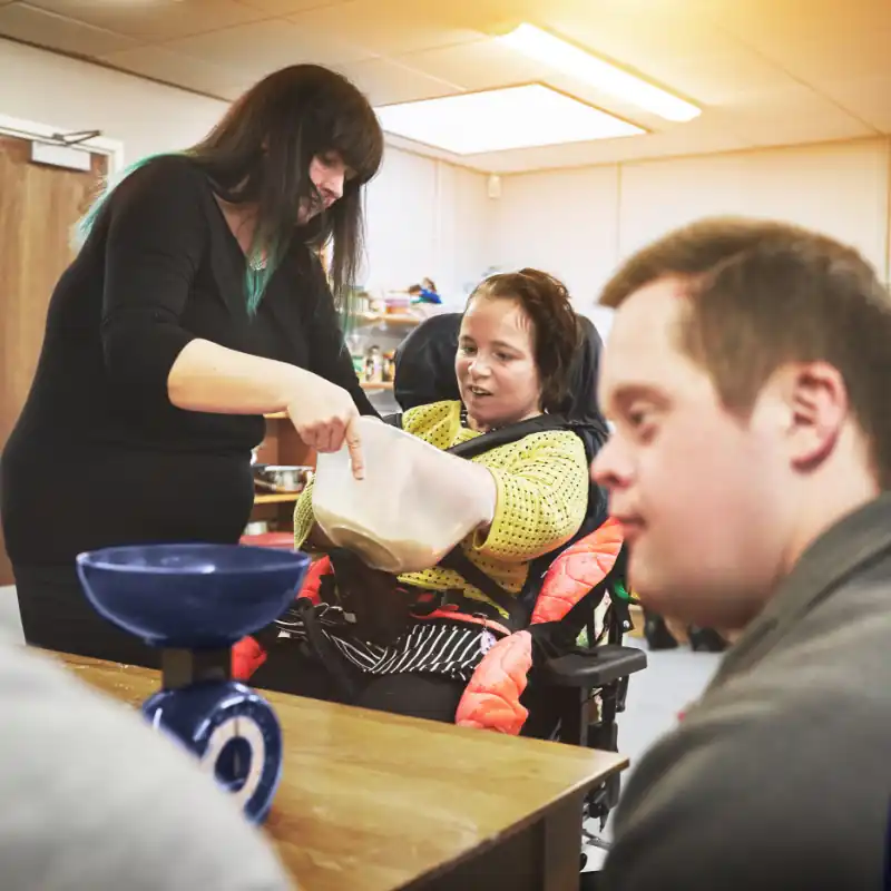 Cuidado de personas con discapacidad